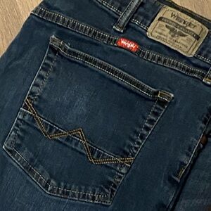 Wrangler Men's Dark Blue Relaxed Jeans